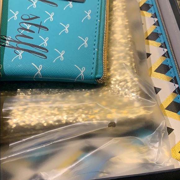 3 Piece Cosmetic Bag Set - Picture 2 of 3